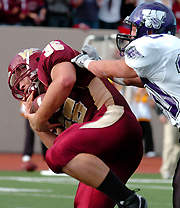 Willamette Rally Falls Short in 30-27 Loss to Defending Champion UW-Whitewater