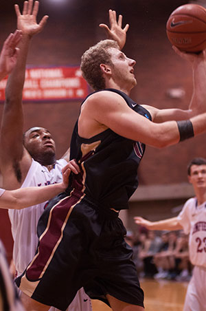 Bearcats Reach NWC Tournament with Win over Pacific, 70-63