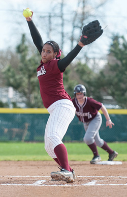 Willamette Splits Doubleheader with Pacific Lutheran
