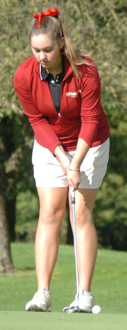 Smith Holds Second Place after First Round of NWC Spring Classic in Women's Golf