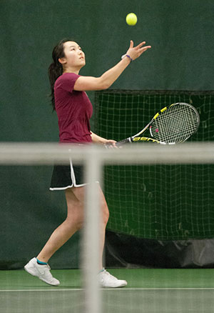 Willamette Defeats Occidental, 6-3, as Bearcats Win Four Singles Matches