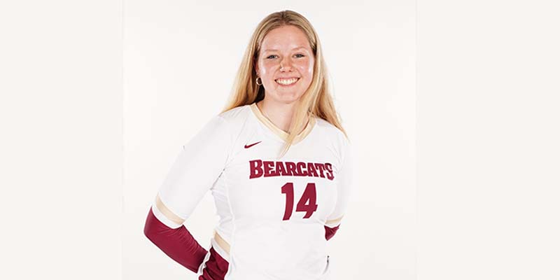 Media day photo of Willamette volleyball player Syd Bowen
