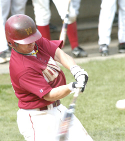 Willamette Pounds Out 18 Hits to Rally Past Whitman, 14-9