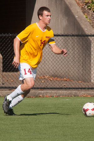 Martin Honored as NWC Men's Soccer Defensive Student-Athlete of the Week