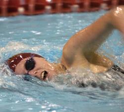 Linfield Downs Bearcats in Men's and Women's Swimming