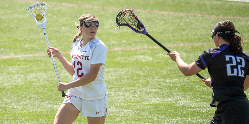 Brooklynn Pearl of Willamette works against a defender.