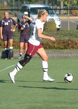 Standish Scores Twice as Willamette Downs Pacific Lutheran, 3-1