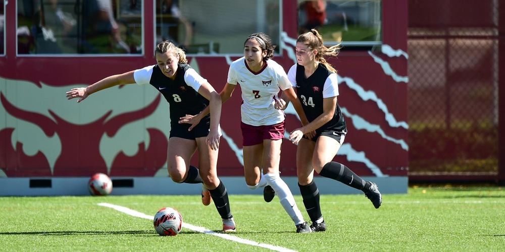 McArthur and Krassner-Cybulski score as Bearcats tie Redlands 2-2