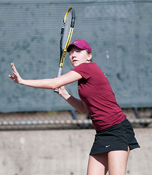 Nationally-Ranked Missionaries Down Bearcats, 8-1, in Women's Tennis