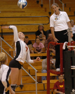 Willamette Upends George Fox, 3-1, as Reed Earns 17 Kills and 22 Digs