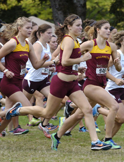 Bearcats Improve Ranking to #32 in Women's Cross Country