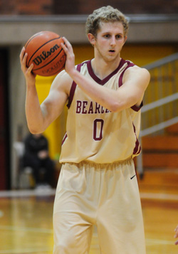 Willamette Holds Off Loggers for 60-58 Victory in NWC Men's Basketball