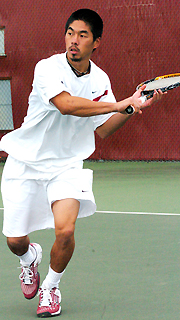 Willamette Loses to Pacific Lutheran, 8-1, in Men's Tennis