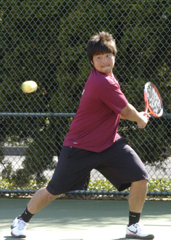 Willamette Shuts Out Puget Sound in Men's Tennis, 9-0