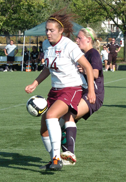 Willamette Women's Soccer Team is Tied for Third in NWC Preseason Poll